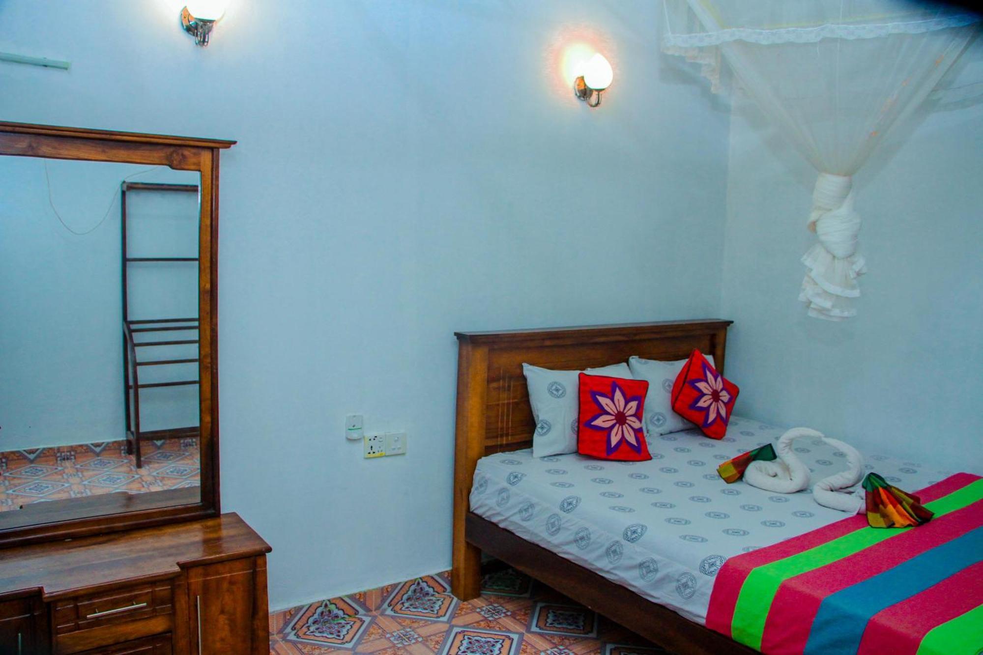 Chanaka Holiday Inn Sigirija Zewnętrze zdjęcie