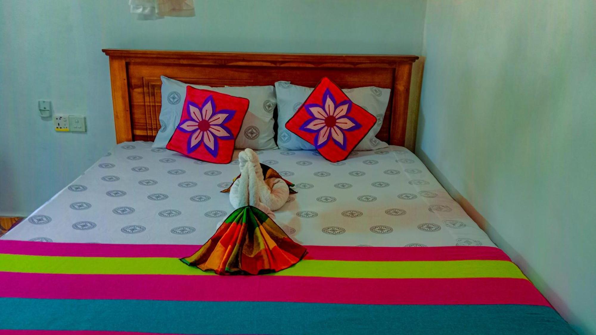 Chanaka Holiday Inn Sigirija Zewnętrze zdjęcie